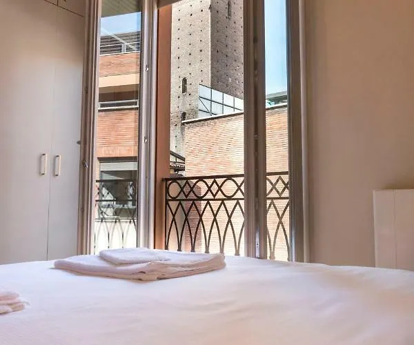 Elegance * بولونيا