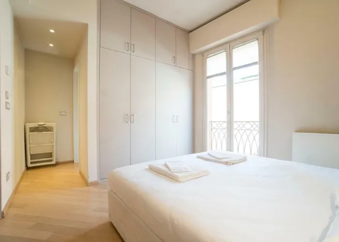 Elegance بولونيا